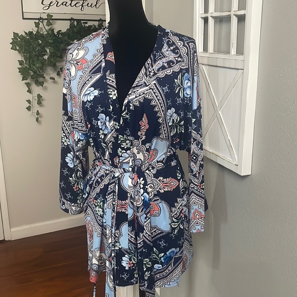 Other - Linea Donatella Paisley Print Short Robe